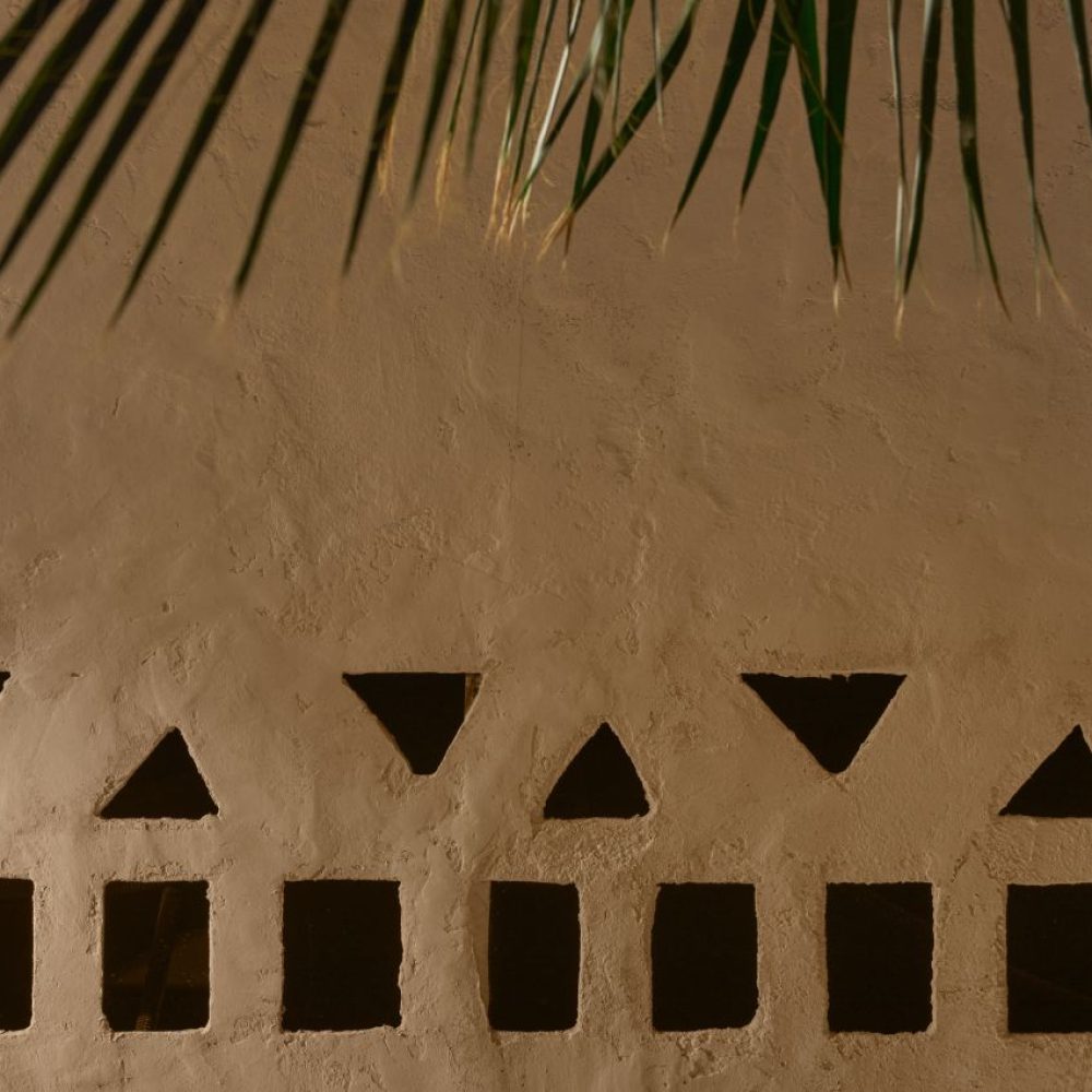 tamba-wall